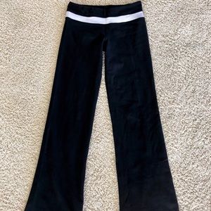 Lululemon *Reversible Groove Pants Size 4